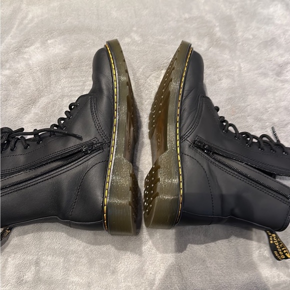 De. Martens 1460Y Boots - Picture 5 of 6